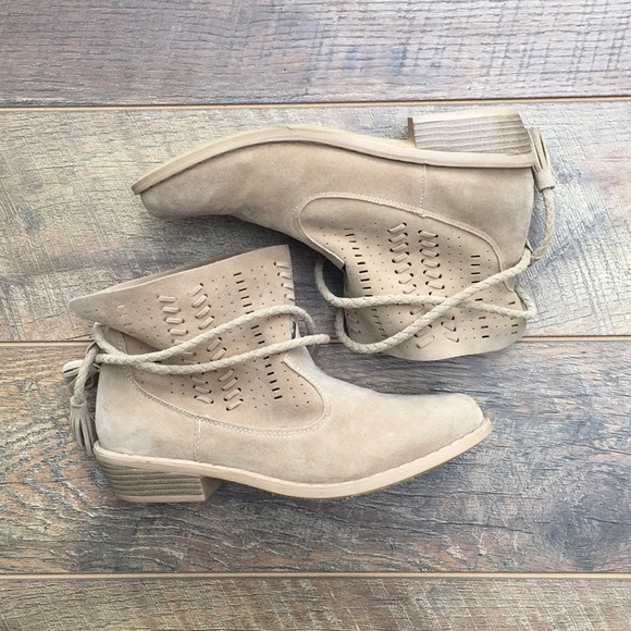 Shoes - Suede ankle booties